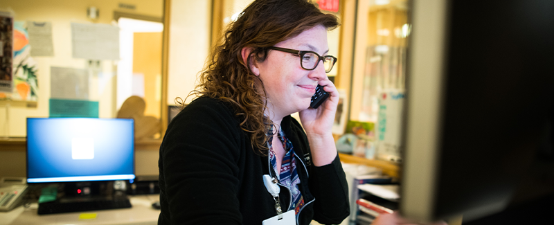 cipn-web-banner-800x325 nurse speaking on the phone