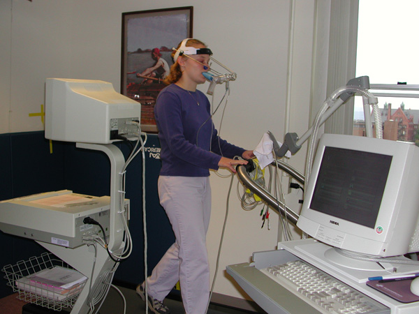 Person on treadmill measuring Oxygen consumption