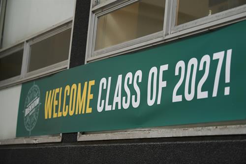 Banner that reads Welcome Class of 2027